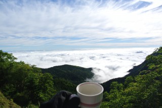北八ヶ岳 やまびこ荘でコーヒーと雲海