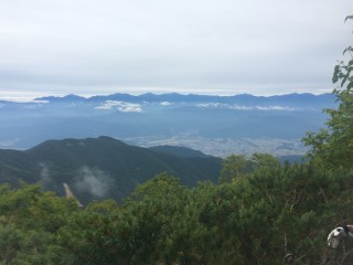 【北岳=南アルプス】目の前に広がる巨大な山域が日本第二の高峰を擁する南アルプス